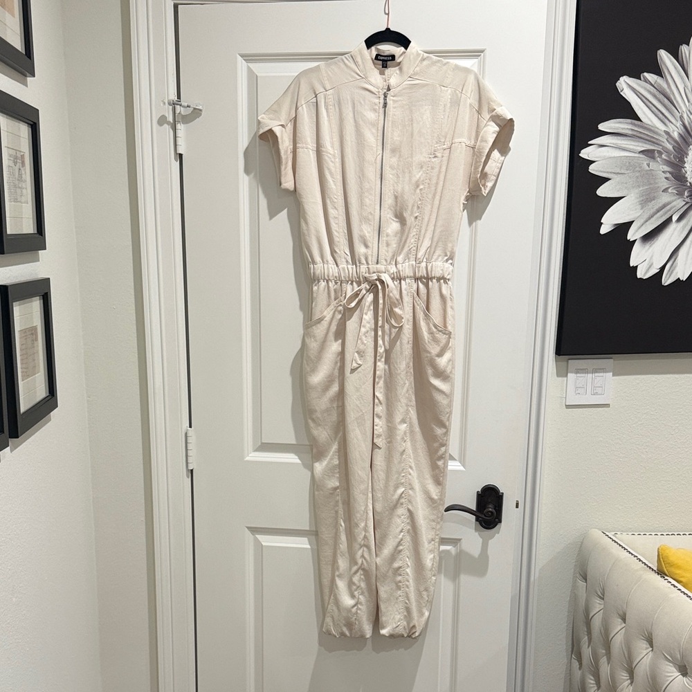 Express Cream Short Sleeve Zip Jumpsuit